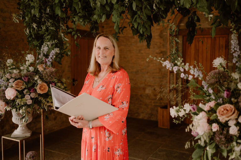 Stratton court barn wedding Anne Letournel 64 768x511